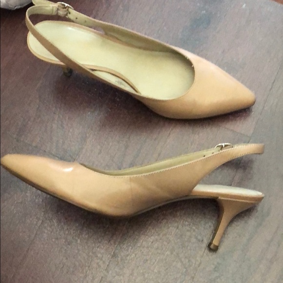 Heels - Picture 2 of 3